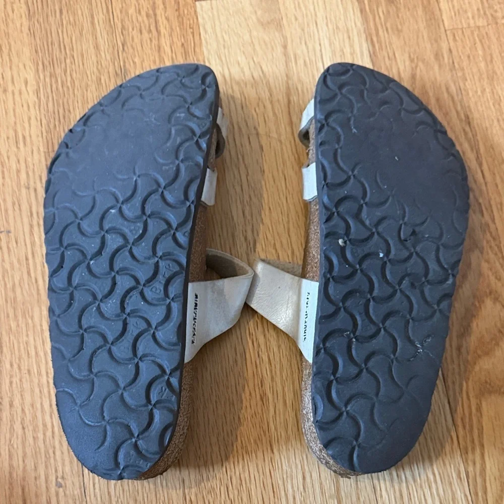 Birkenstock Metallic Silver Two-Strap Sandals, size 8.5